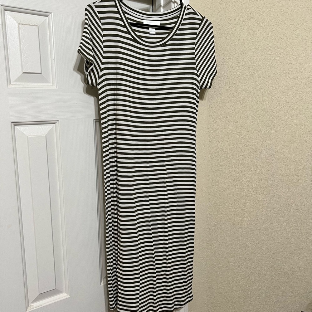 Maternity ribbed dress